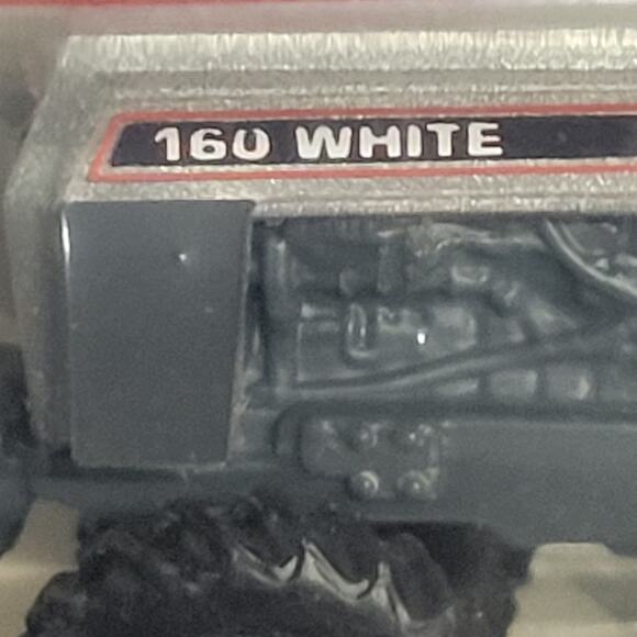 Vtg 1987 Scale models WFE 1/64 Scale White field boss 160 4wd tractor silver - Picture 3 of 8